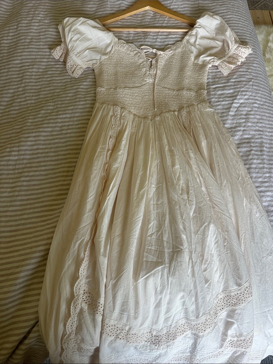 Christy Dawn Dresses & Skirts - Christy Dawn Cream Puff-Sleeve Lace Midi Dress